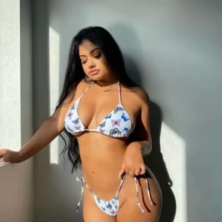 Image of Horny Onlyfans Model Ari Kumari Showing Her Big Boobs And Pressing Them With Horny Moves And Moaning