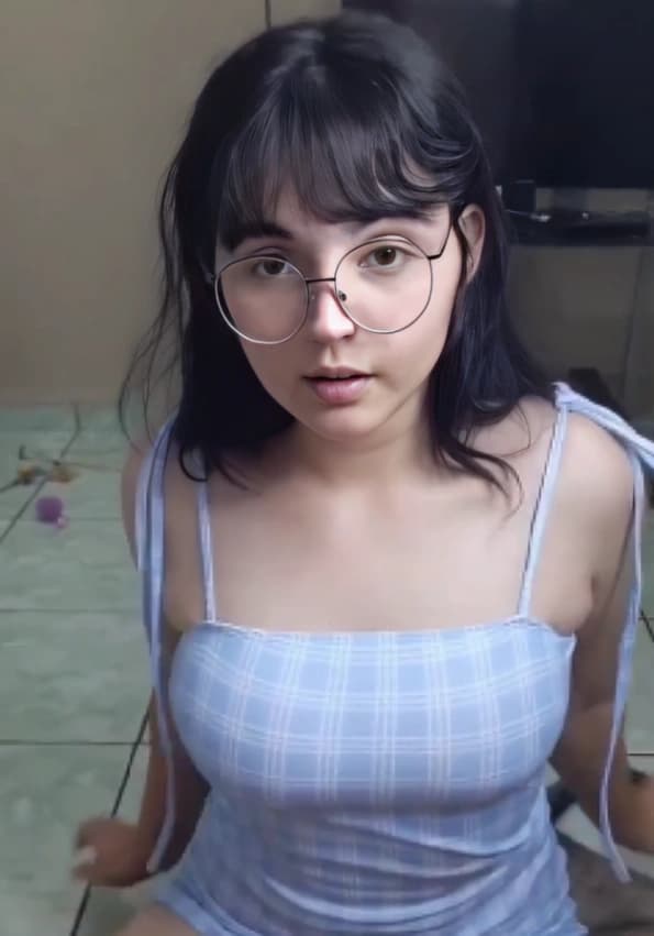 Featured image for Horny Cute Sexy Girl Showing Her Big Boobs And Giving Hard Blowjob To Her Boyfriend Leaked Clip